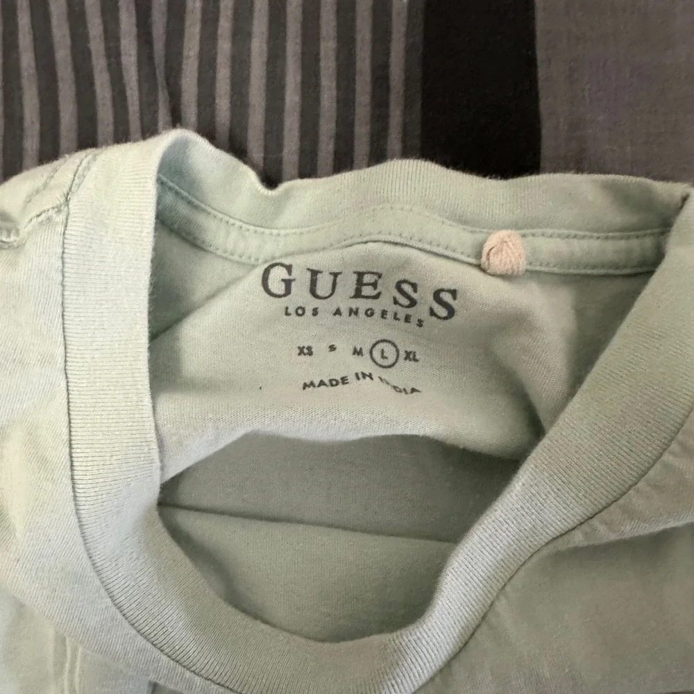 Guess T Shirt Mens Large Green Short Sleeve Crew Neck - Picture 5 of 5